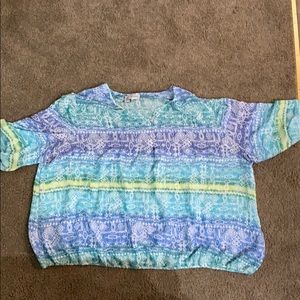 This is a blue blended 3/4 sleeve blouse